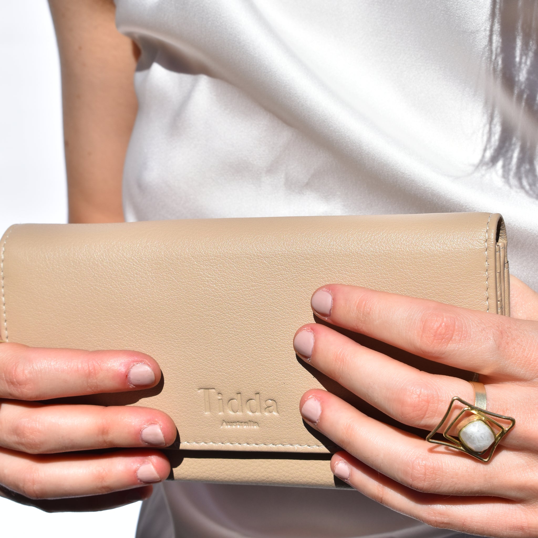 Ningaloo Wallet Sand Full Grain Leather - Tidda